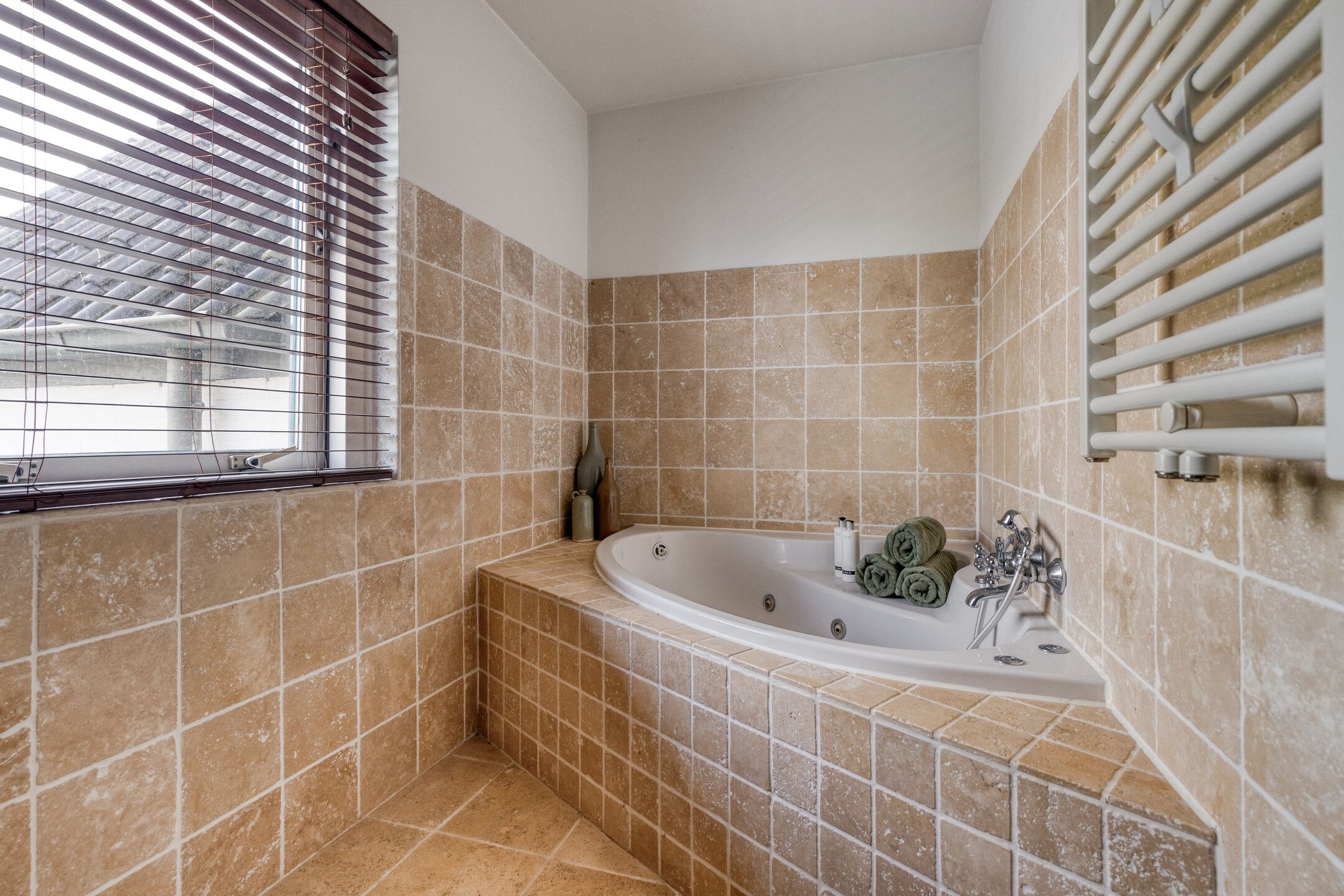 Photo 39 of Schepenstraat 2