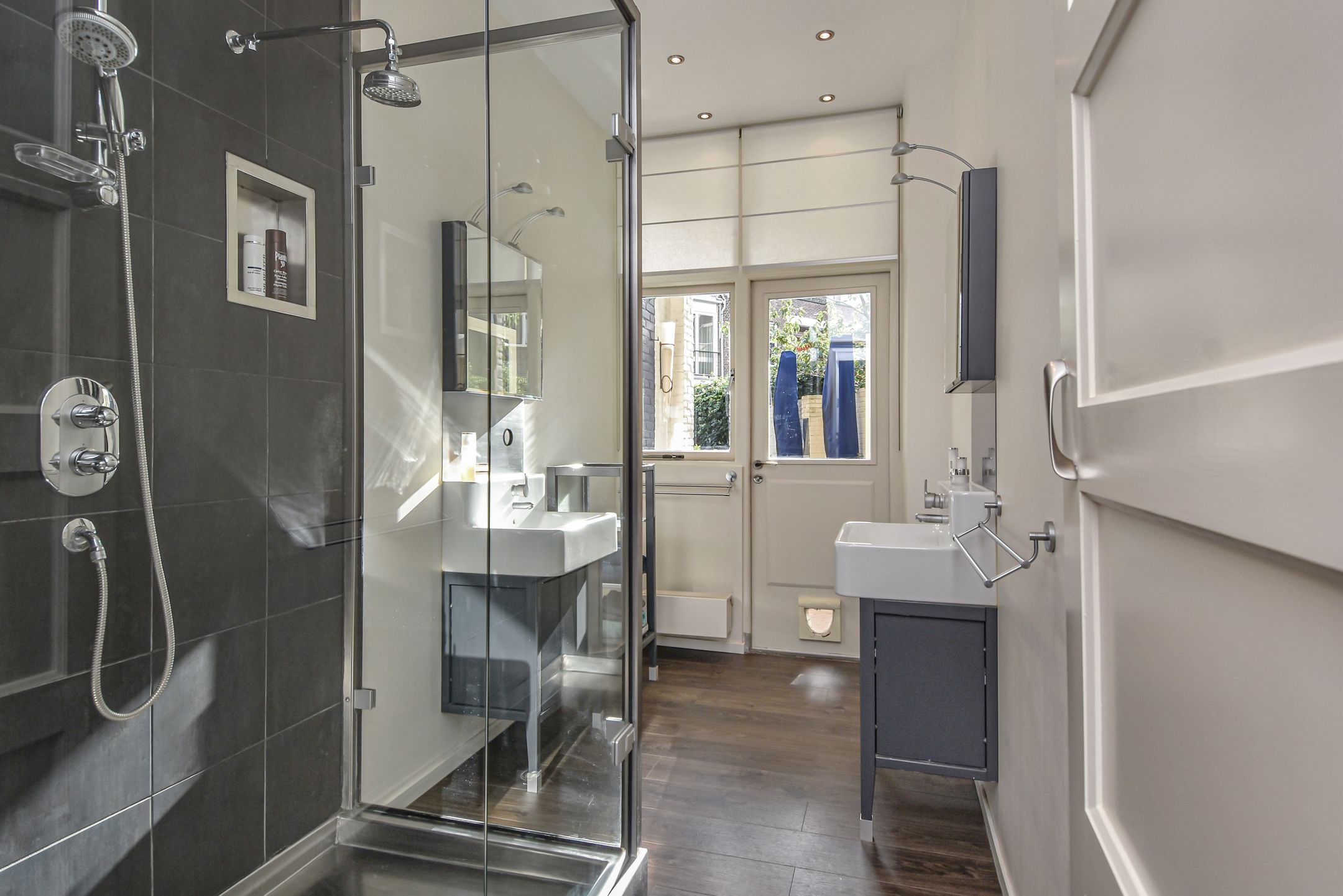 Foto 42 van d'Aumeriestraat 2