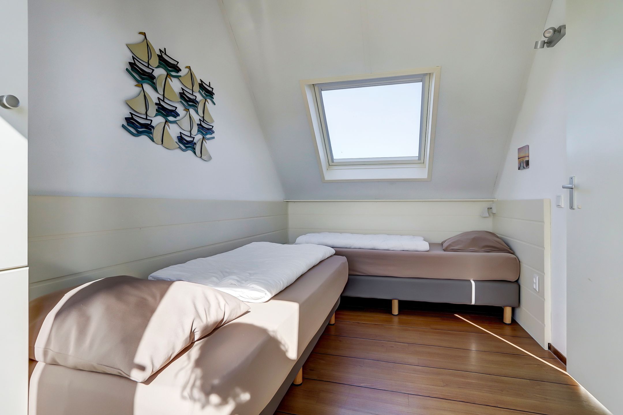 Photo 27 of Zaete 38