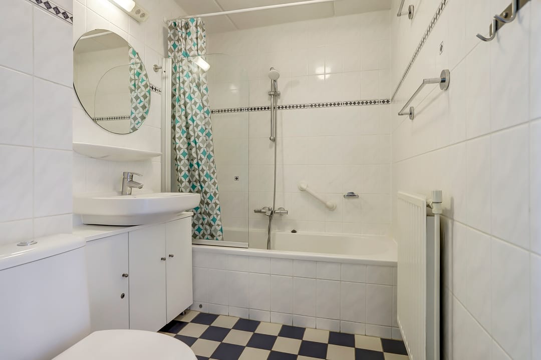 Photo 28 of Zaete 38