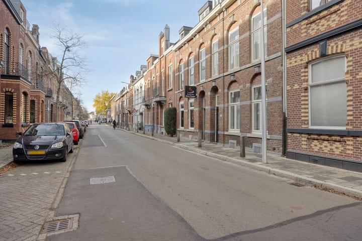 Foto 33 van Glacisweg 4