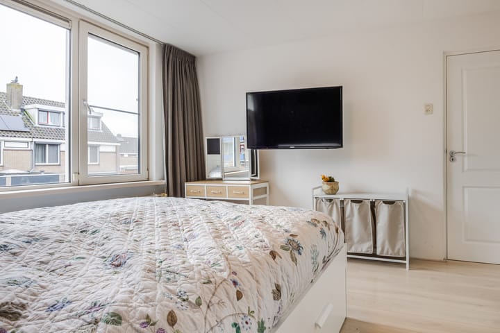 Foto 19 van Henegouwerhof 41