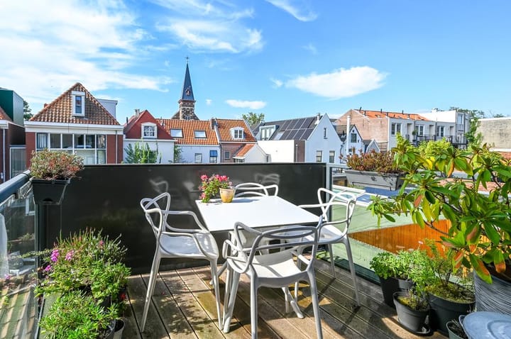 Photo 4 of Nassaulaan 17-C