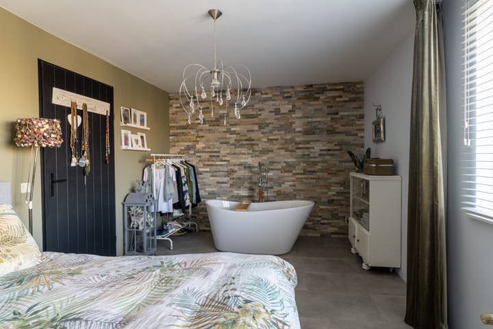 Foto 13 van Mostheuvelstraat 87