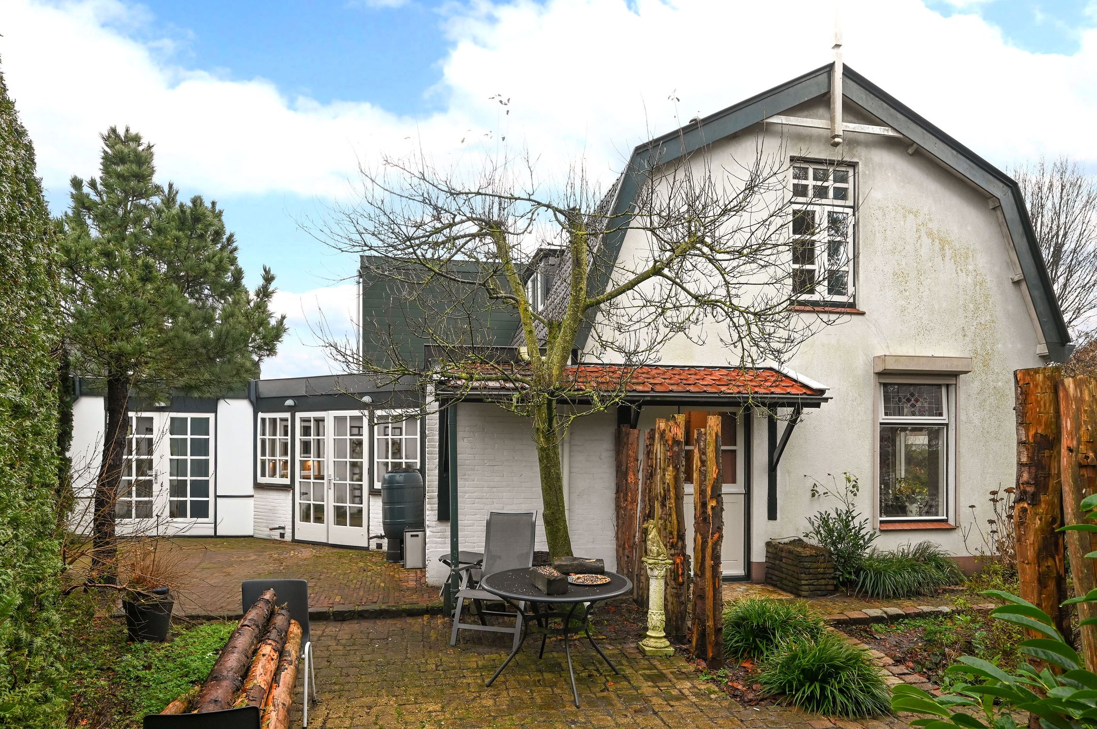 Buying a house in The Netherlands., Hartweg 40