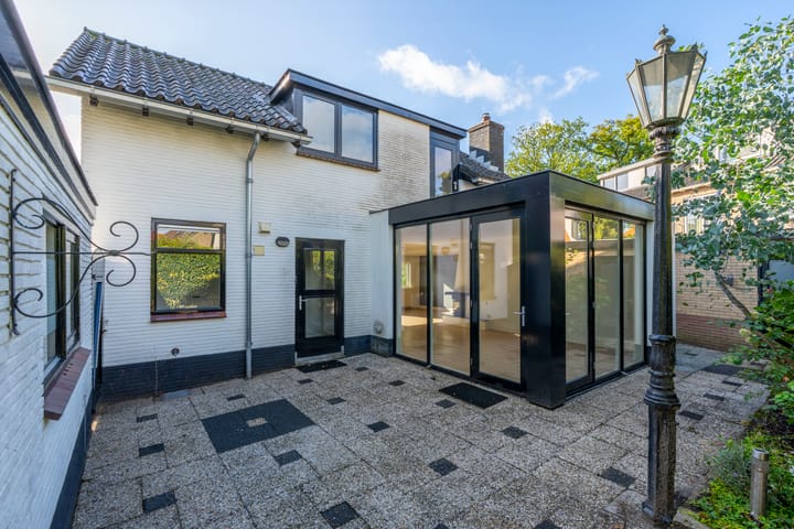 Foto 28 van Bilderdijklaan 44