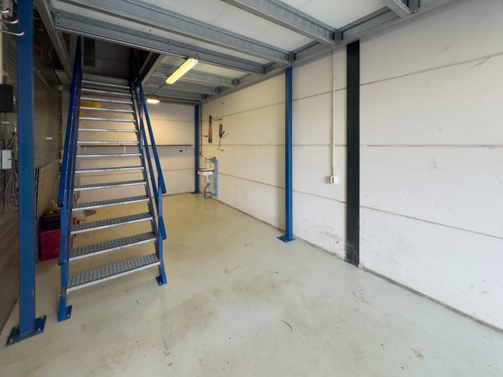 Foto 12 van Grote Esch 830-A31