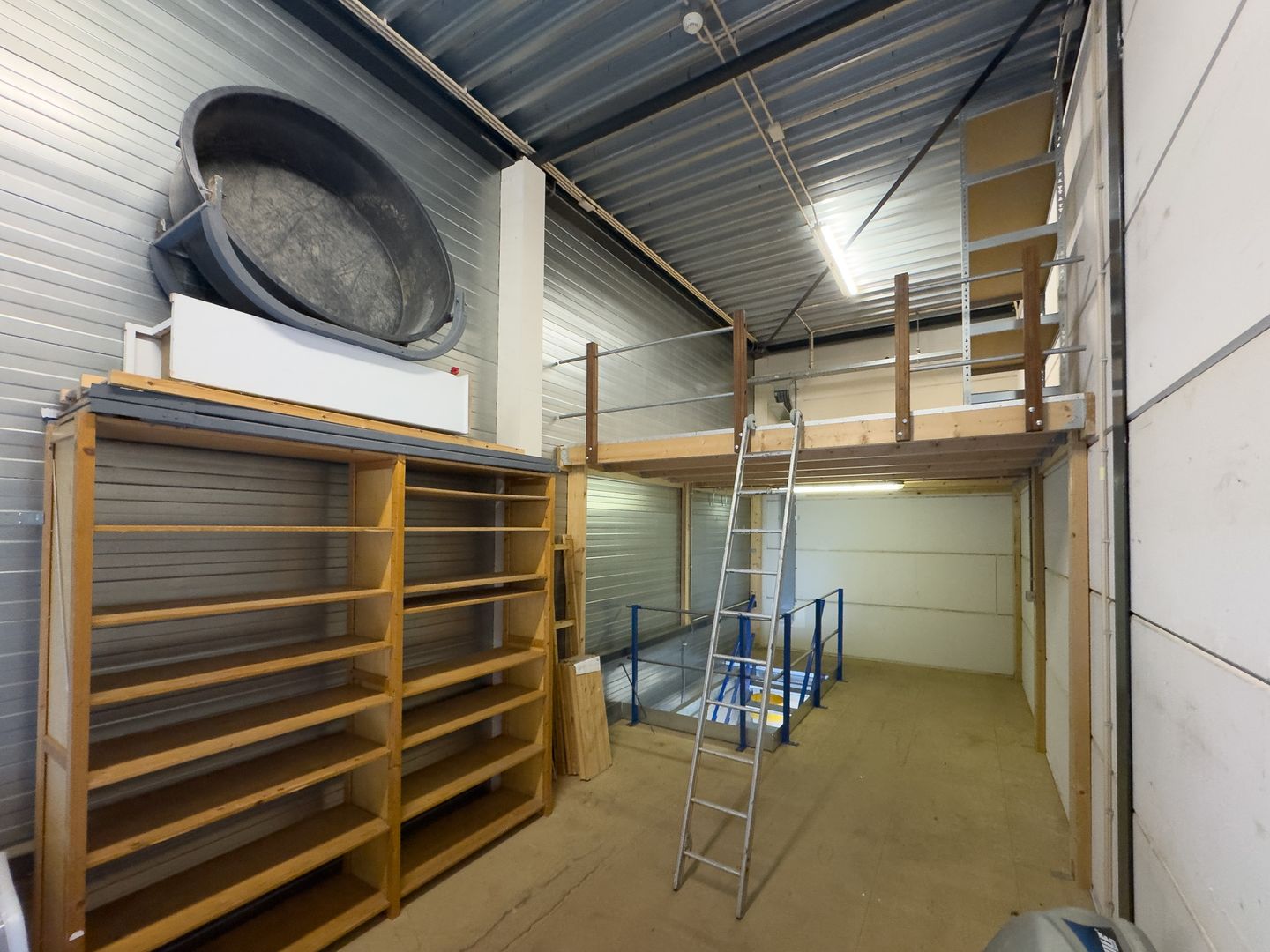 Bekijk foto 3 van Grote Esch 830-A31