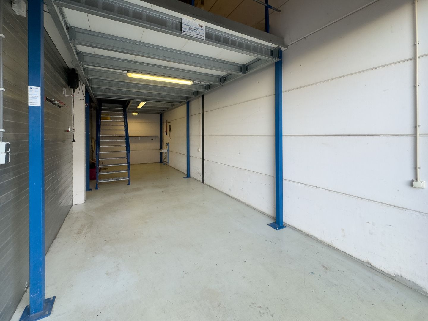 Bekijk foto 5 van Grote Esch 830-A31