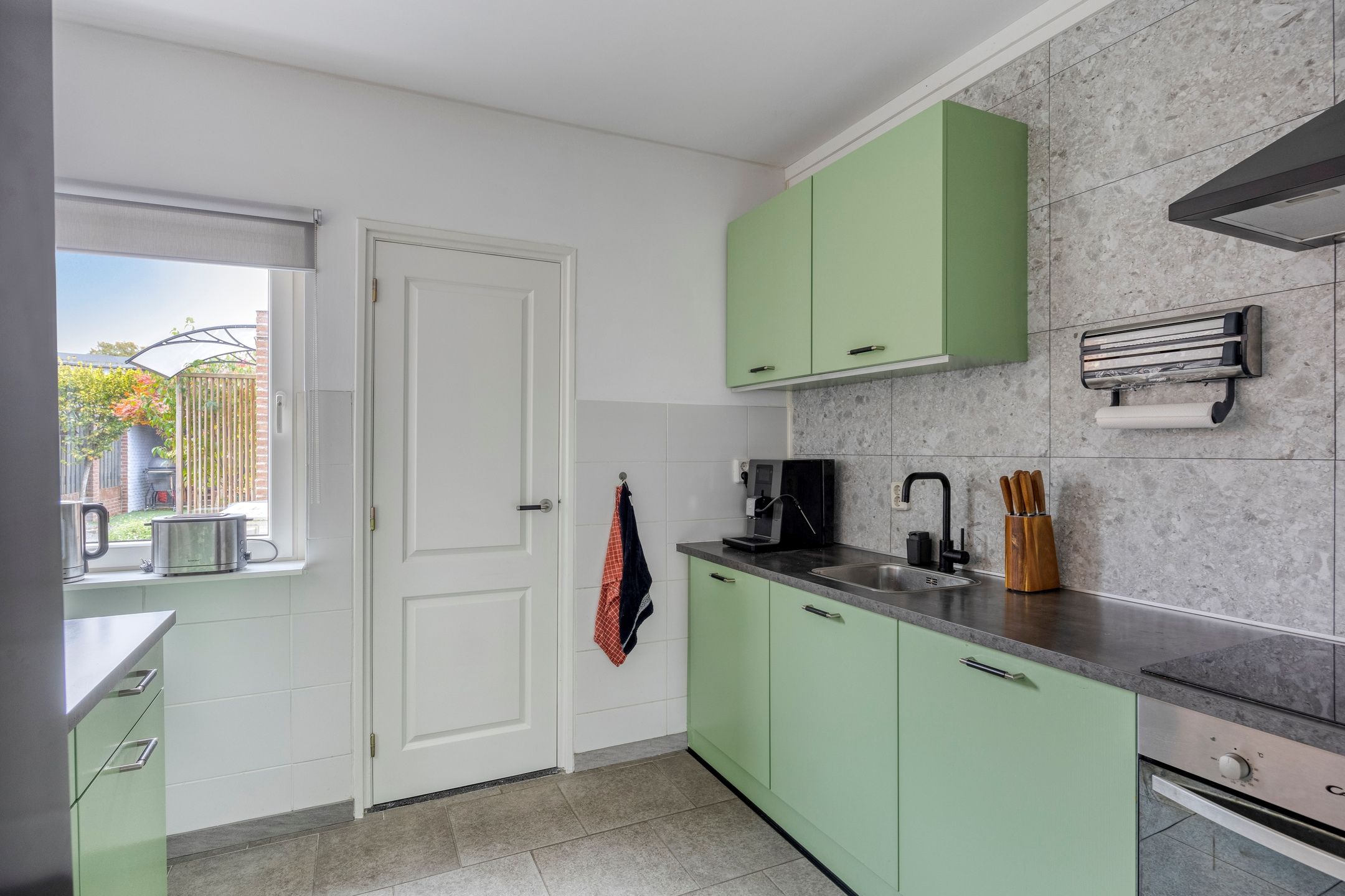 Photo 15 of Dasstraat 11