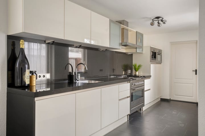 Photo 3 of Ussenstraat 13