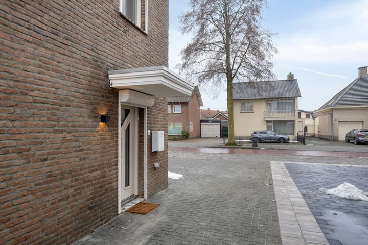 Photo 5 of Ussenstraat 13