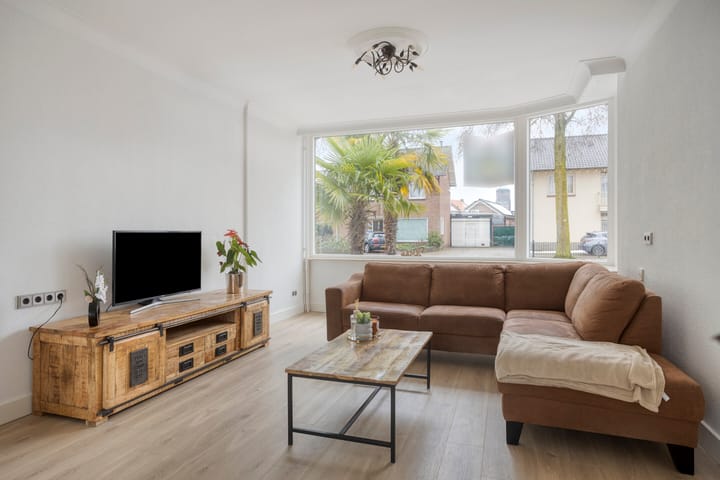 Photo 10 of Ussenstraat 13