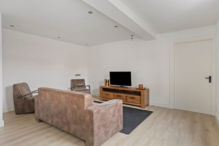 Photo 16 of Ussenstraat 13