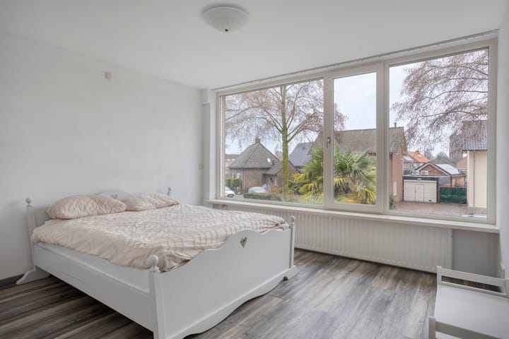 Photo 25 of Ussenstraat 13