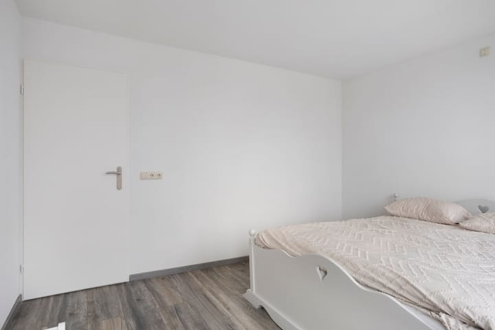 Photo 26 of Ussenstraat 13