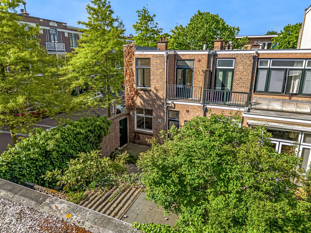 Photo 1 of Emantsstraat 6