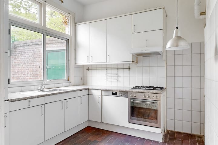 Foto 9 van Emantsstraat 6