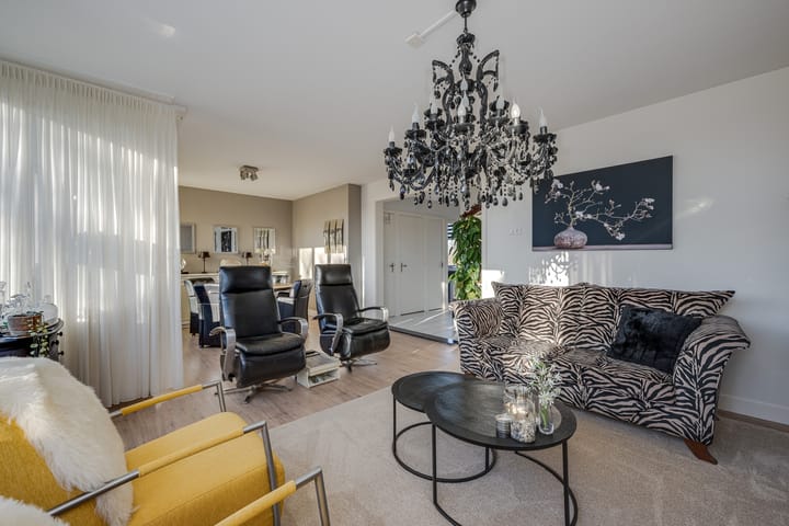 Photo 26 of Tsjaikovskilaan 37