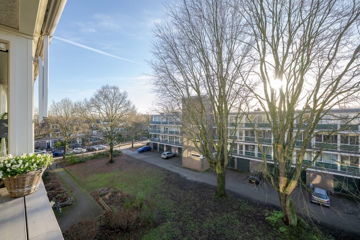 Photo 32 of Tsjaikovskilaan 37