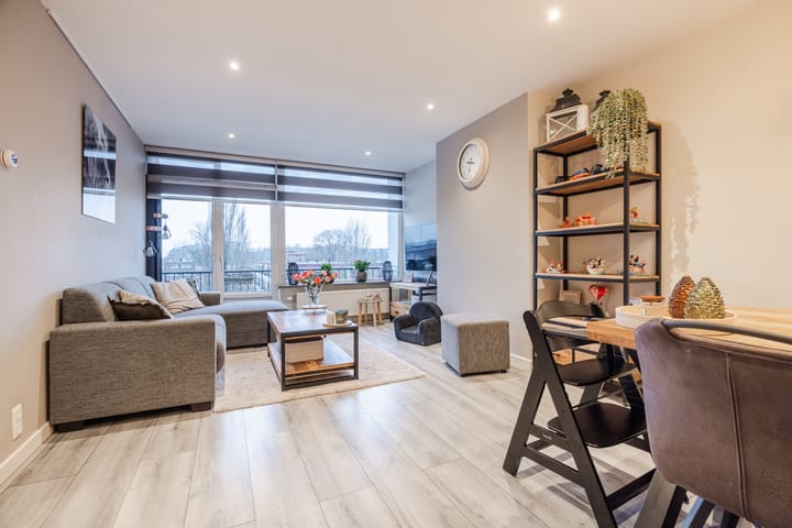 Photo 4 of Dahliastraat 160