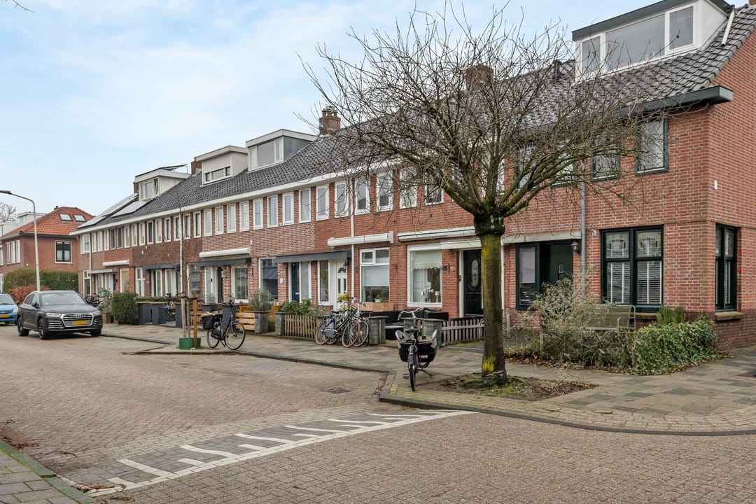 Photo 28 of Atjehstraat 91