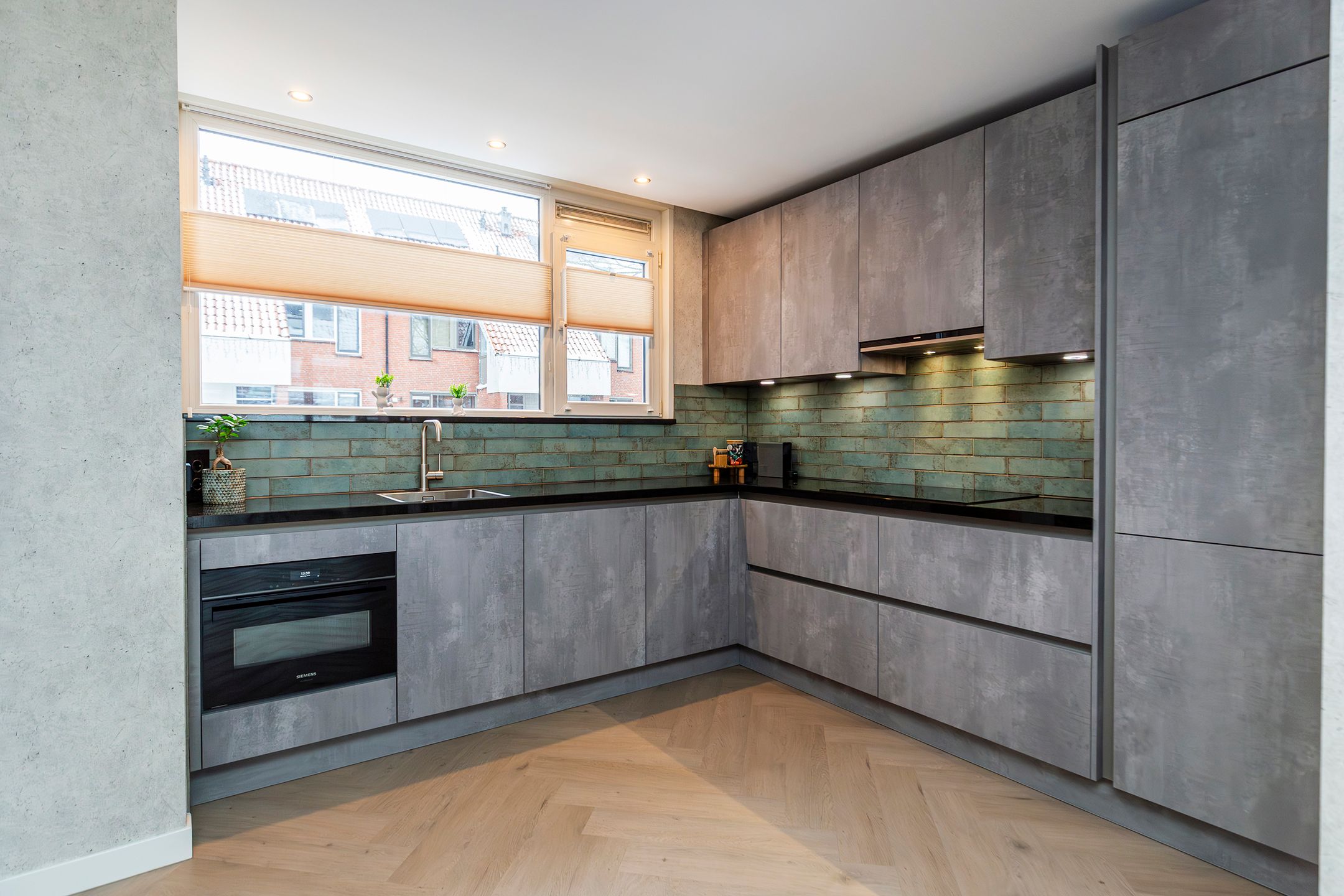 Foto 3 van Lisdodde 28