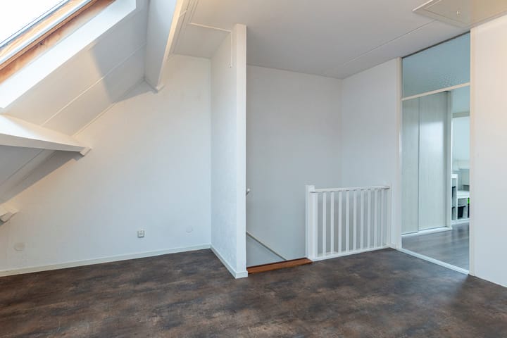 Foto 43 van Lisdodde 28