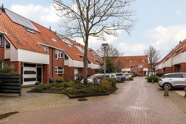 Foto 56 van Lisdodde 28