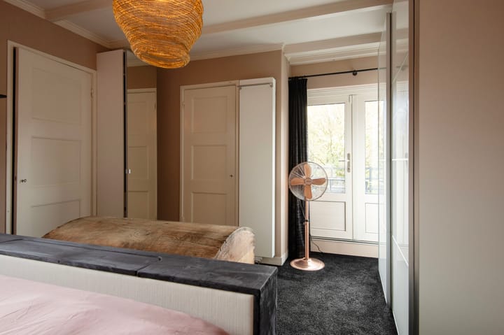 Foto 15 van Koninginnelaan 12