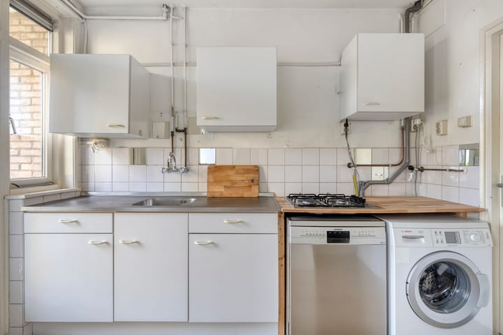 Foto 11 van Surinamelaan 75-C