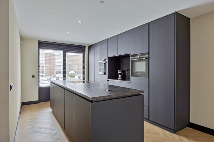 Photo 8 of Looakker 8