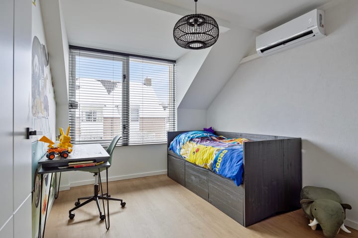 Photo 18 of Looakker 8