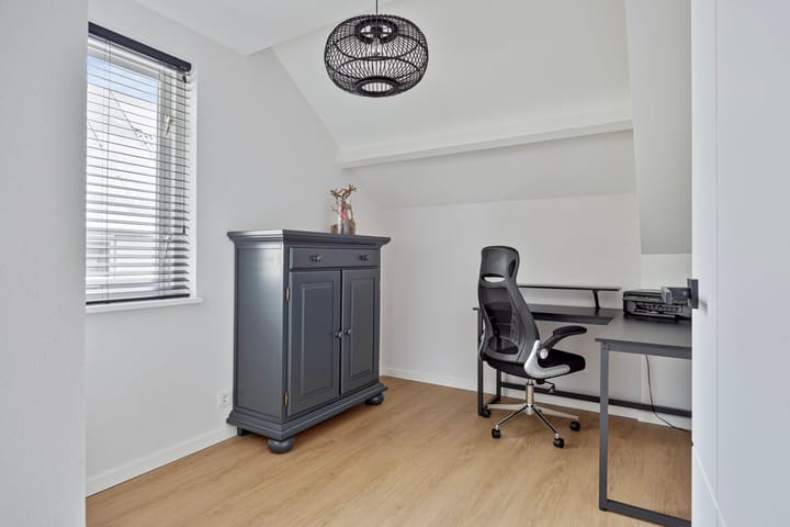 Photo 19 of Looakker 8