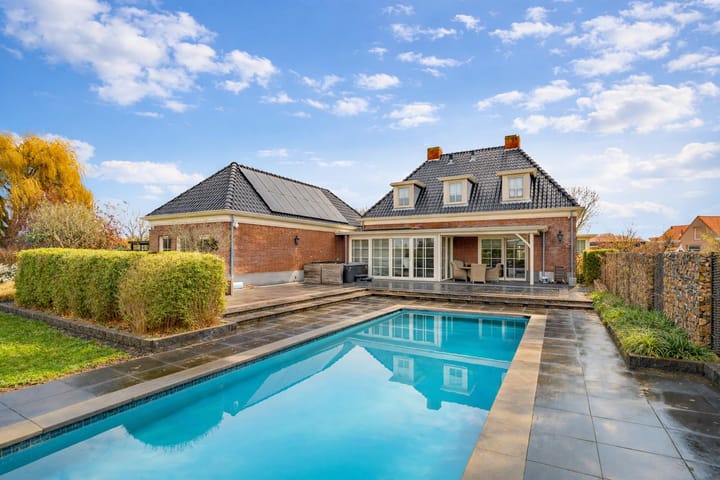 Photo 2 of Molenweg 15