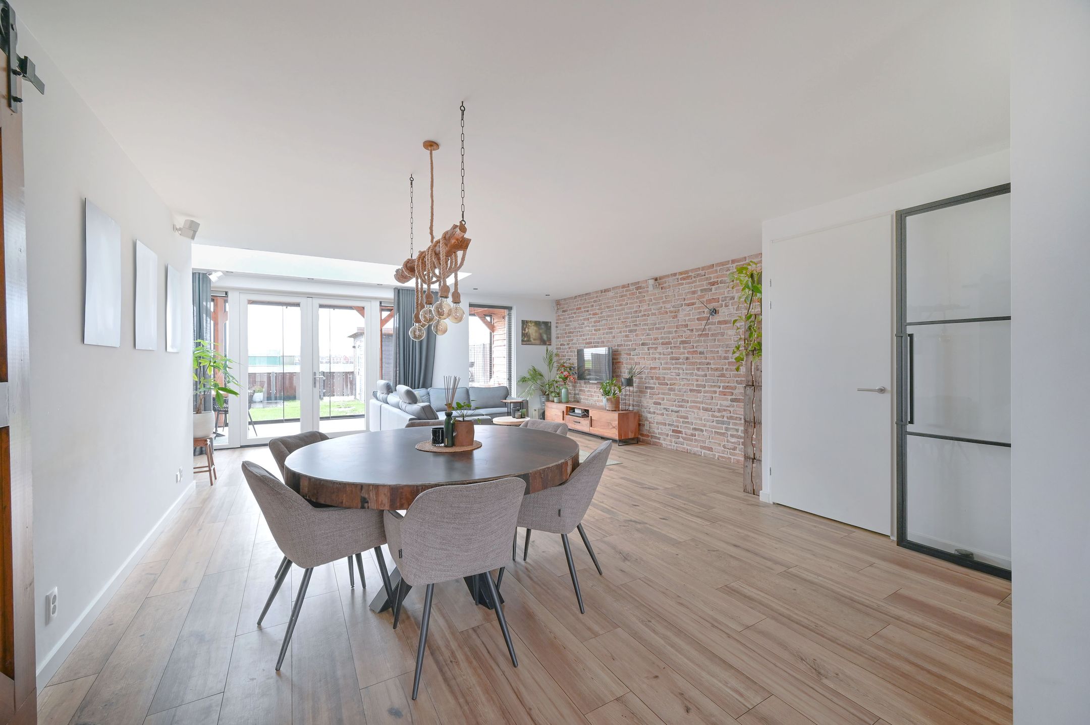 Photo 12 of Hofstraat 29