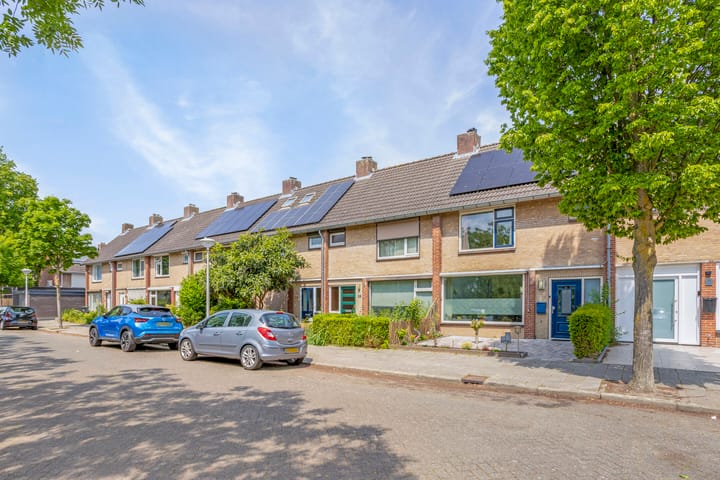 Foto 9 van Adelaertstraat 37