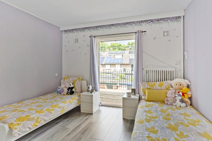 Foto 24 van Adelaertstraat 37