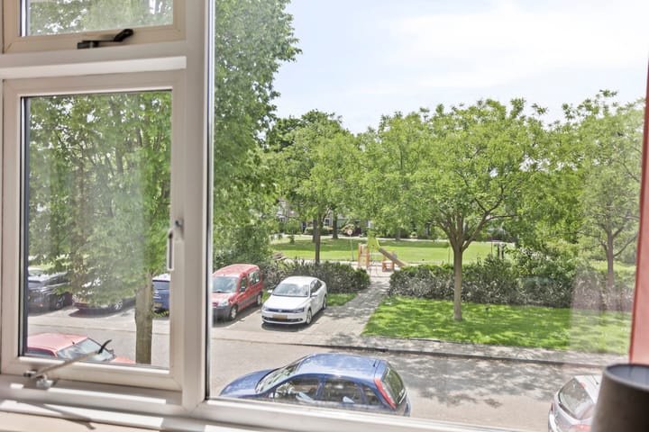 Foto 25 van Adelaertstraat 37