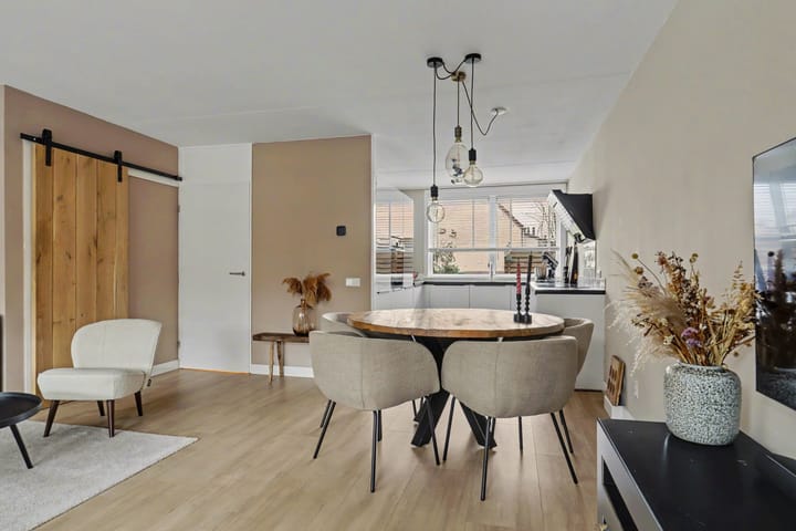 Foto 7 van Jan van der Benstraat 66