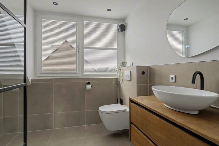 Foto 25 van Jan van der Benstraat 66