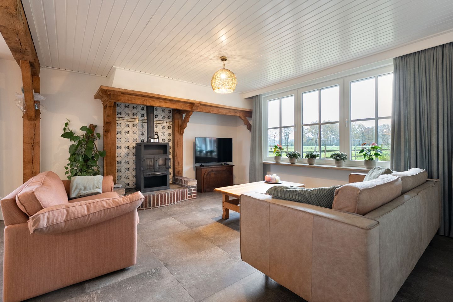 Foto 4 van Hanhofweg 32