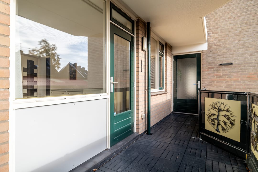 Photo 22 of Prins Hendrikstraat 96-A