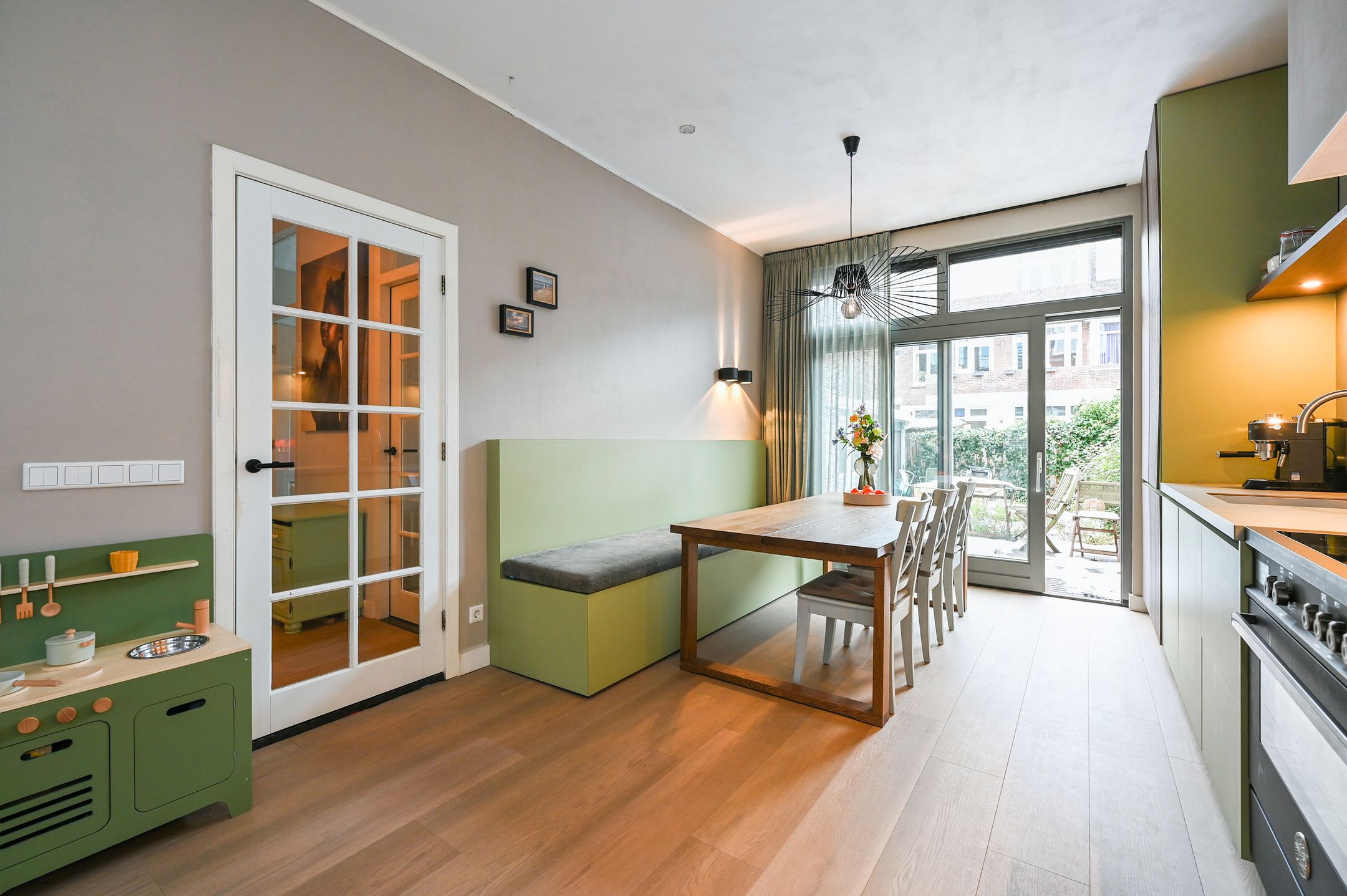 Foto 24 van van de Wateringelaan 182