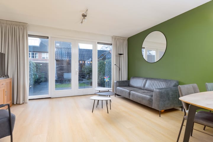 Foto 12 van Apollo 27