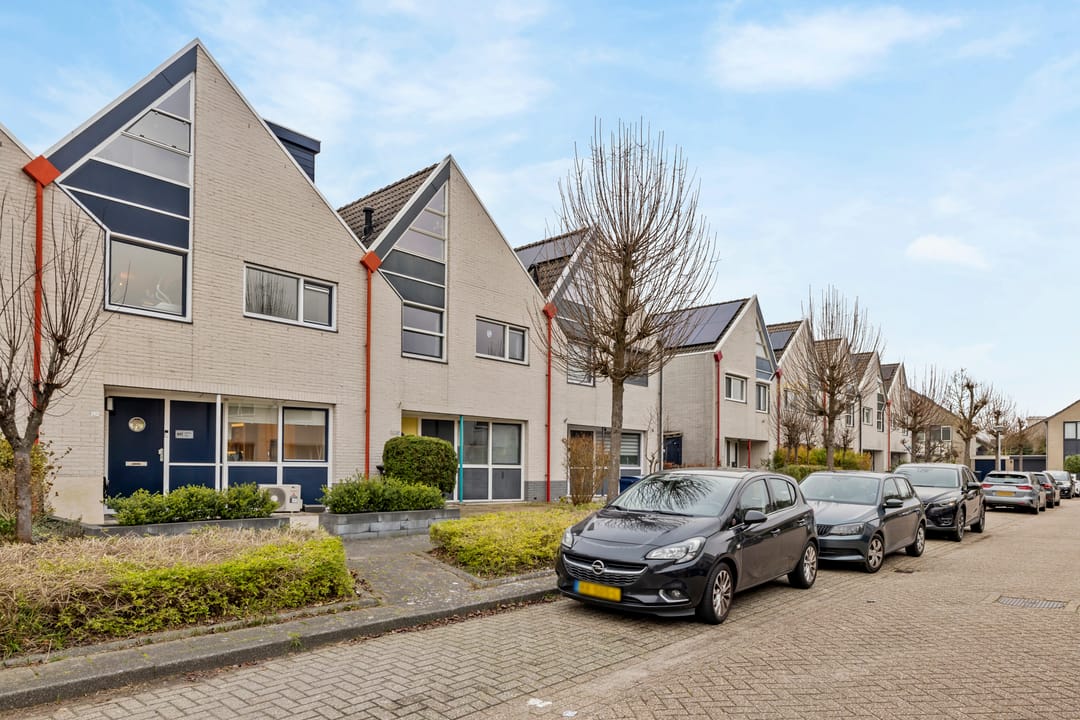 Photo 32 of Dwarsfluitstraat 27