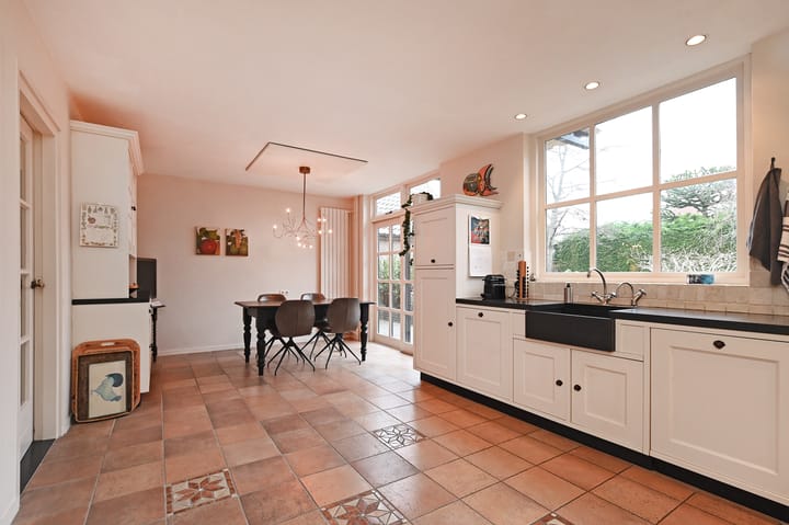 Foto 16 van Emmastraat 84