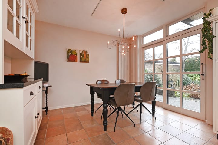 Foto 17 van Emmastraat 84