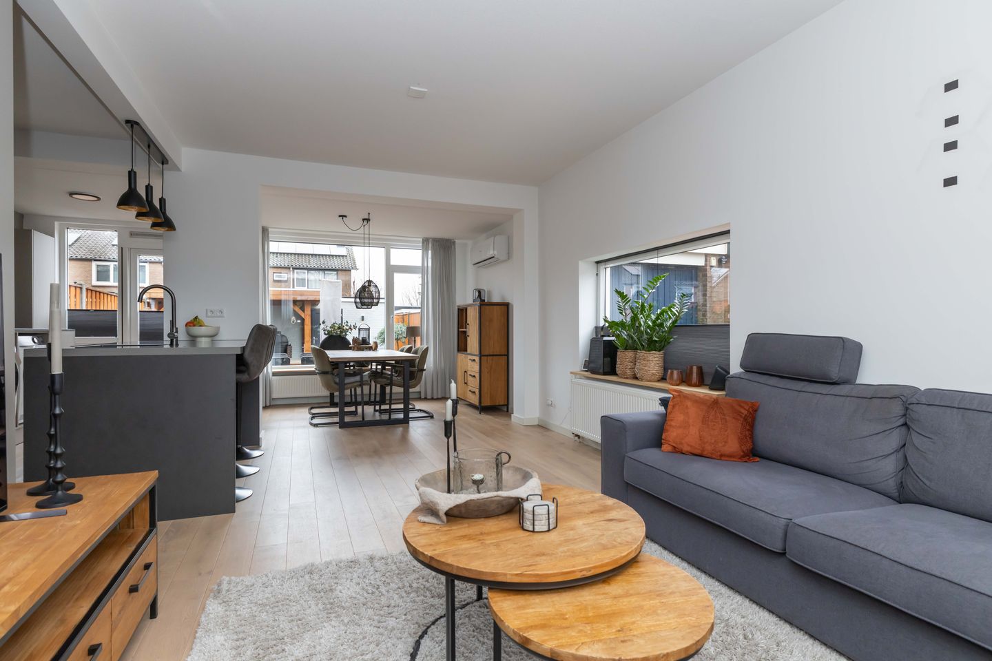 Photo 10 of Ruysdaelstraat 63