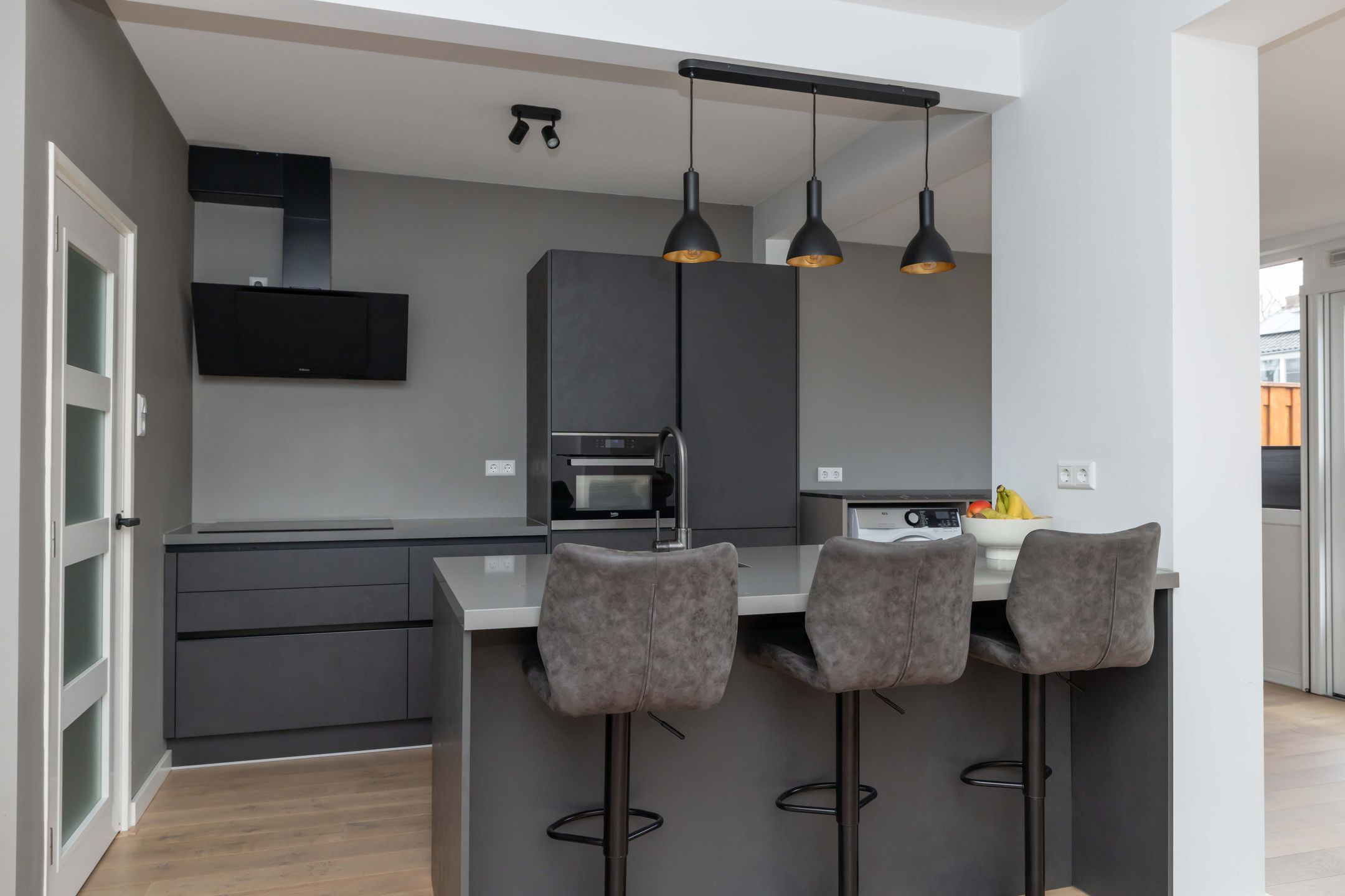 Photo 15 of Ruysdaelstraat 63